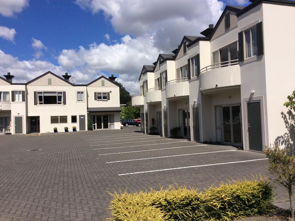 Cornwall Motor Lodge Palmerston North Exterior photo